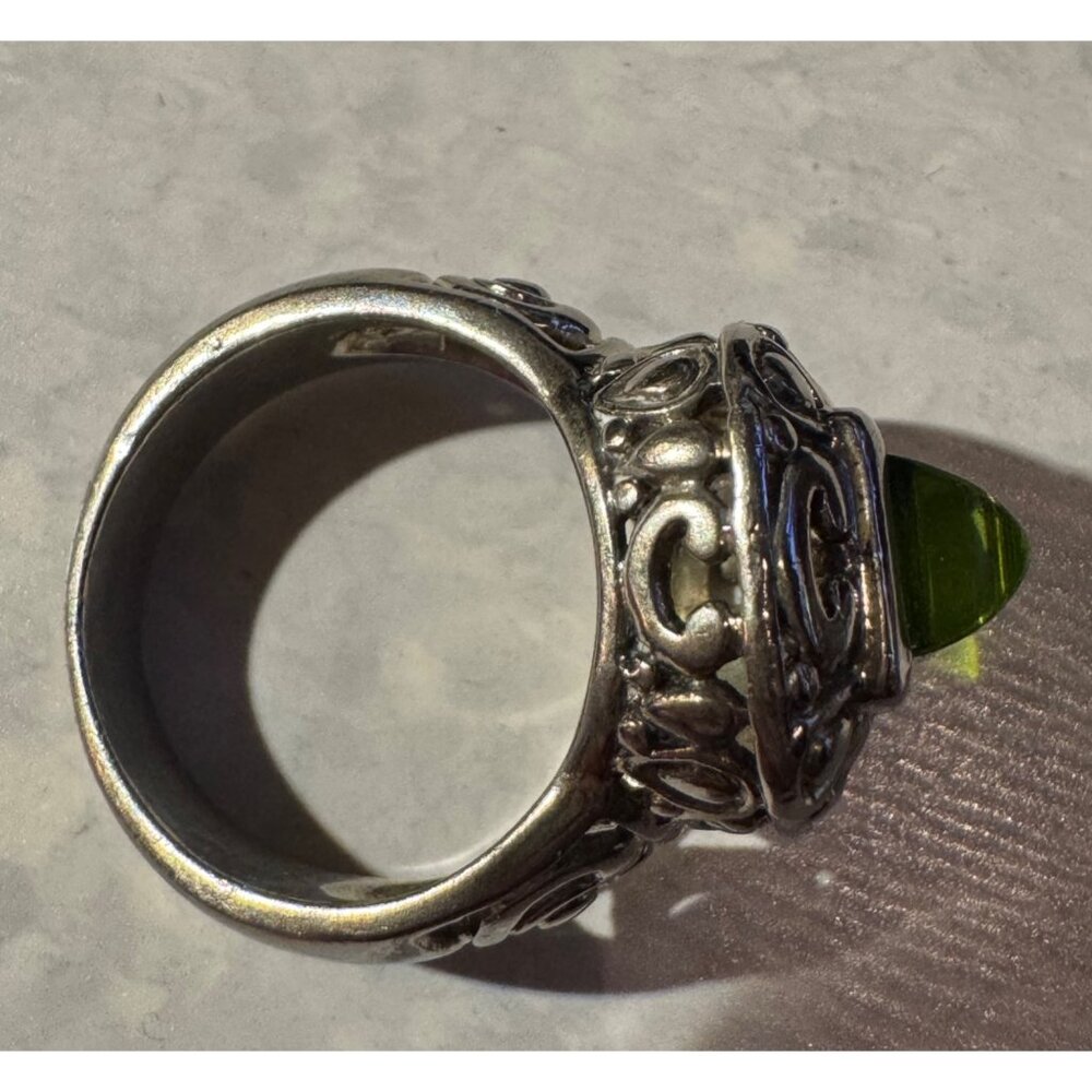 Vintage Sterling Filigree Dome Ring Lime Green Pointed Cabochon Bohemian SZ 6.5 - Picture 7 of 10
